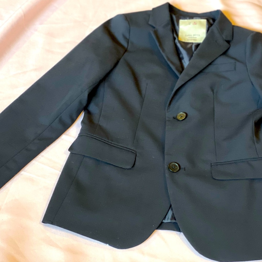 Almost NEW ZARA BOYS Collection Navy Classic Blazer Sport Coat